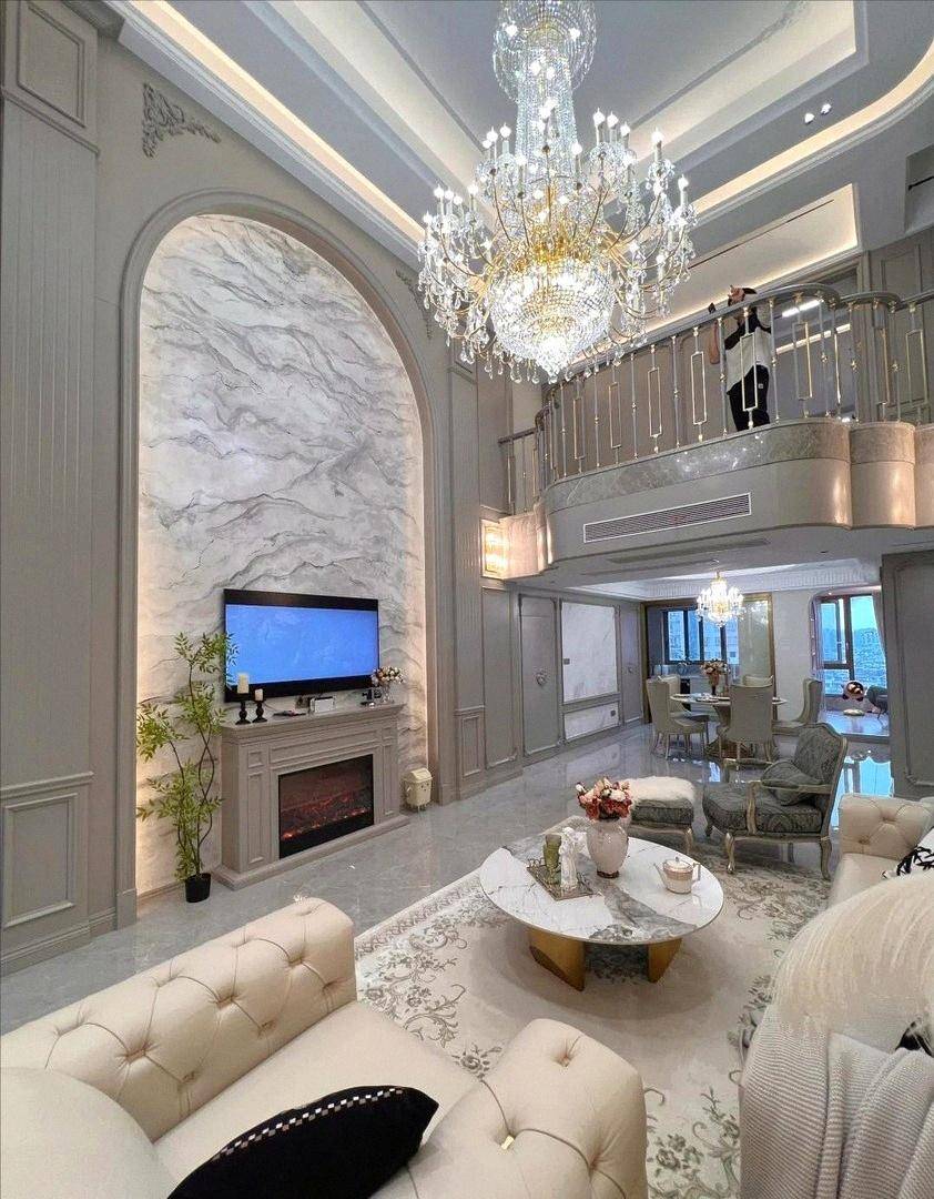 这套房子不靠夸张材料取胜靠把日常打理到发光干净到能映出灯具的轮廓开元棋牌46岁秦岚的豪宅爆了全屋精致温暖一尘不染刚好适合两个人住(图5)